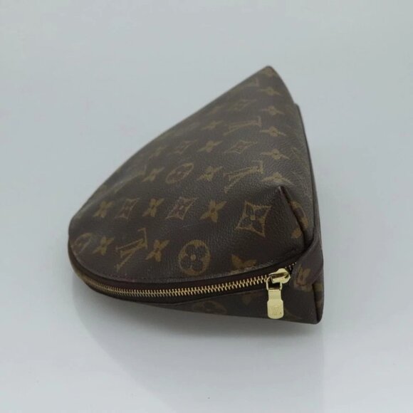 LOUIS VUITTON Monogram Trousse Demi Ronde Cosmetic Pouch M47520 LV Auth 110615 - Picture 4 of 16